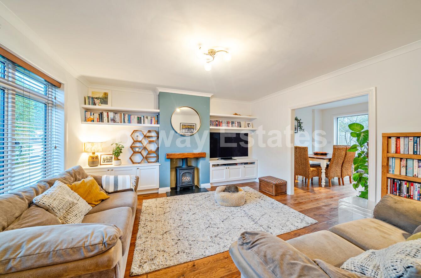 Woodcote Avenue, Mill Hill, NW7, London